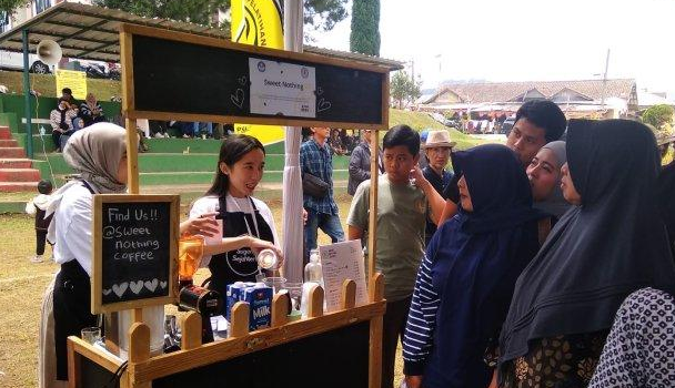 Festival Kopi Cikole, Bangkitkan Keahlian Barista Meracik Kopi di Bandung